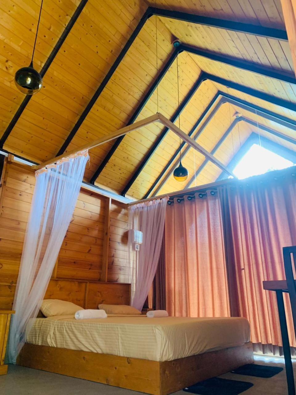 Hotel Happy Sky Ella Zewnętrze zdjęcie
